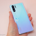 My personal favourite for the P30 Pr is the pearlescent white finish